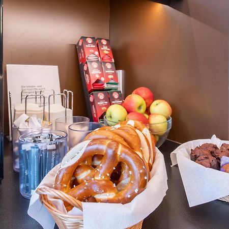 B&B Hotel Muenchen-Olympiapark Екстер'єр фото