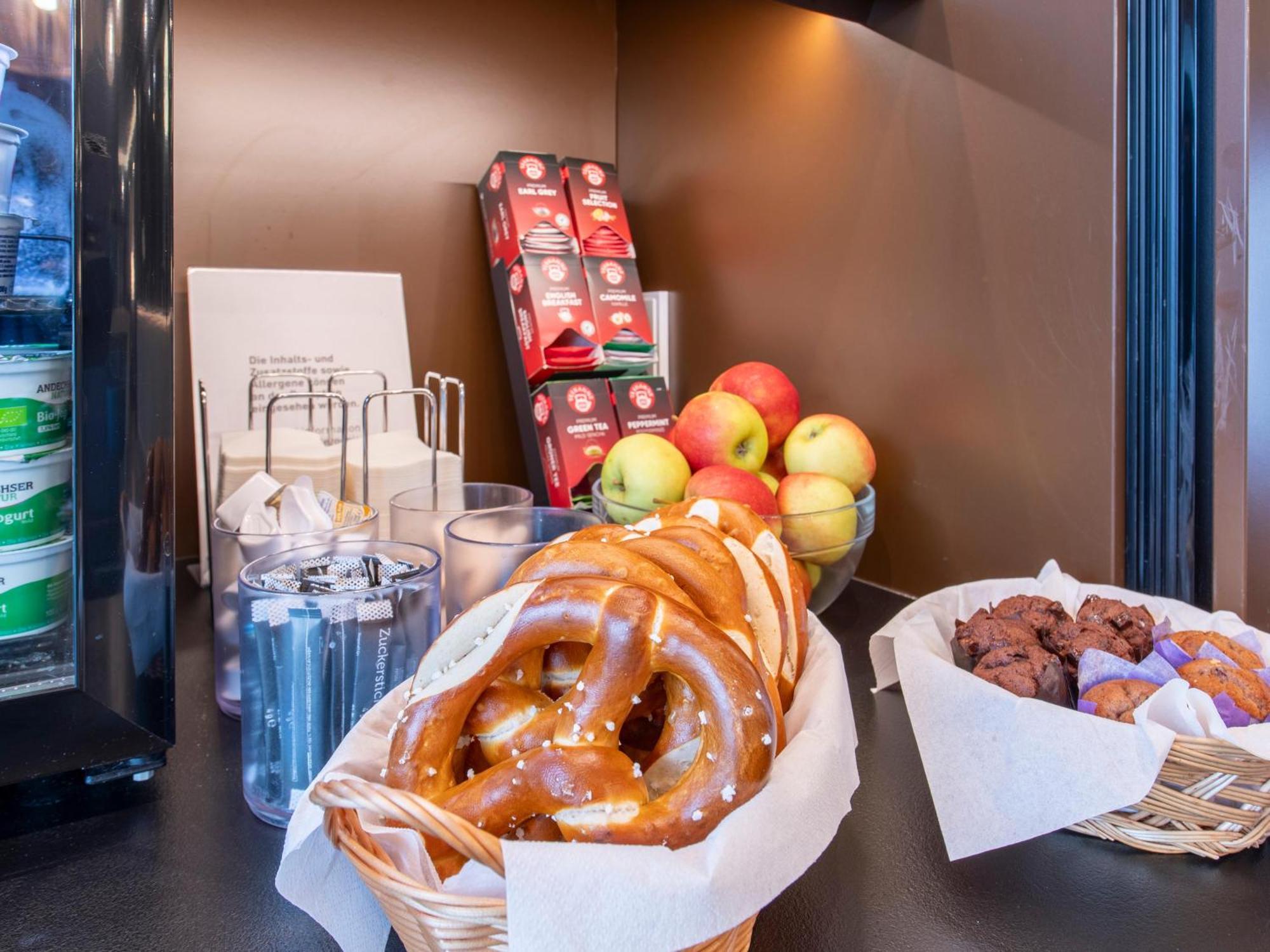 B&B Hotel Muenchen-Olympiapark Екстер'єр фото