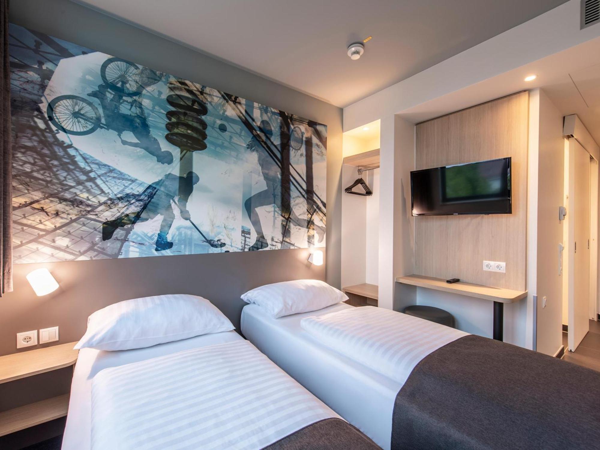 B&B Hotel Muenchen-Olympiapark Екстер'єр фото