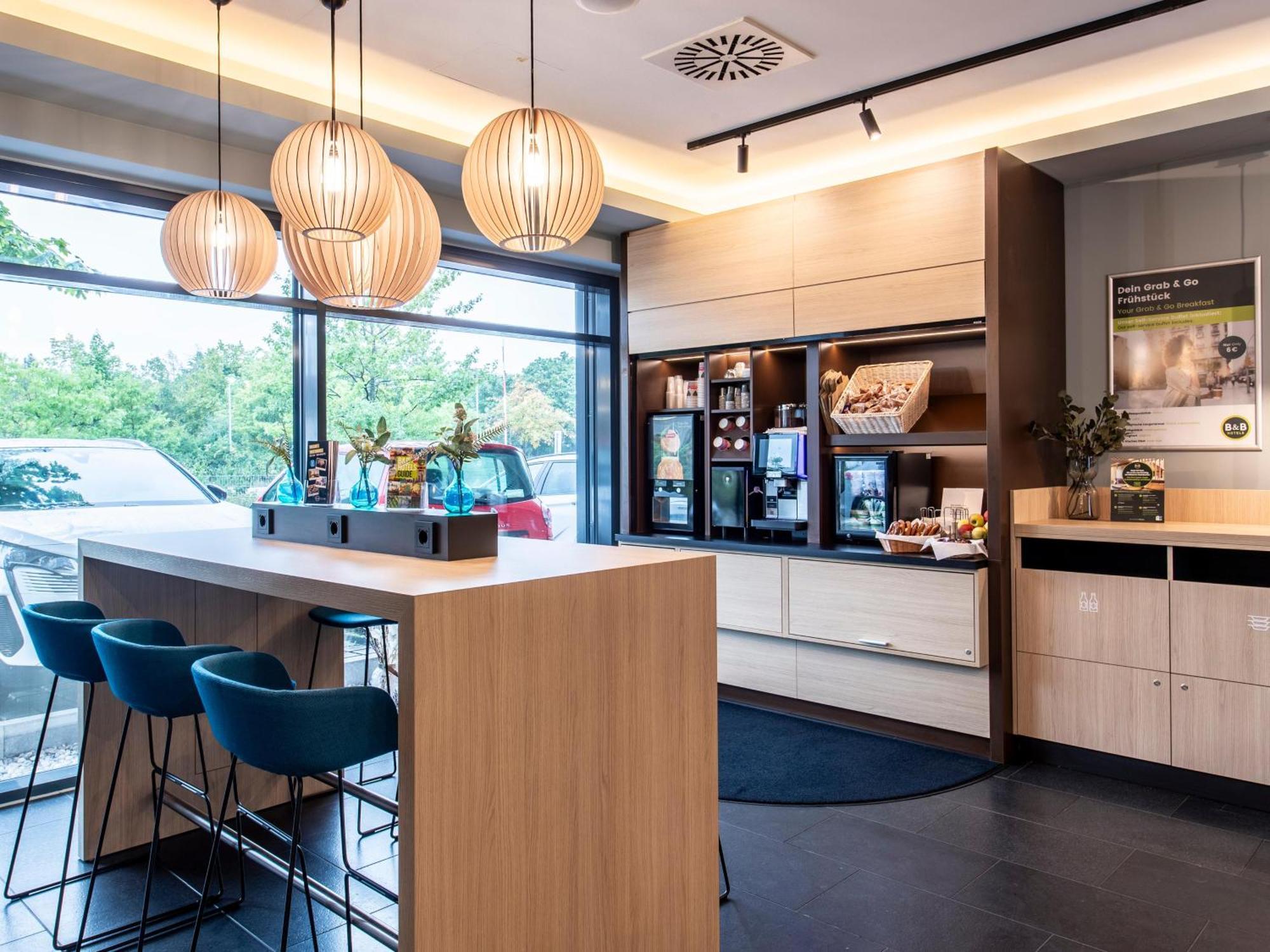 B&B Hotel Muenchen-Olympiapark Екстер'єр фото