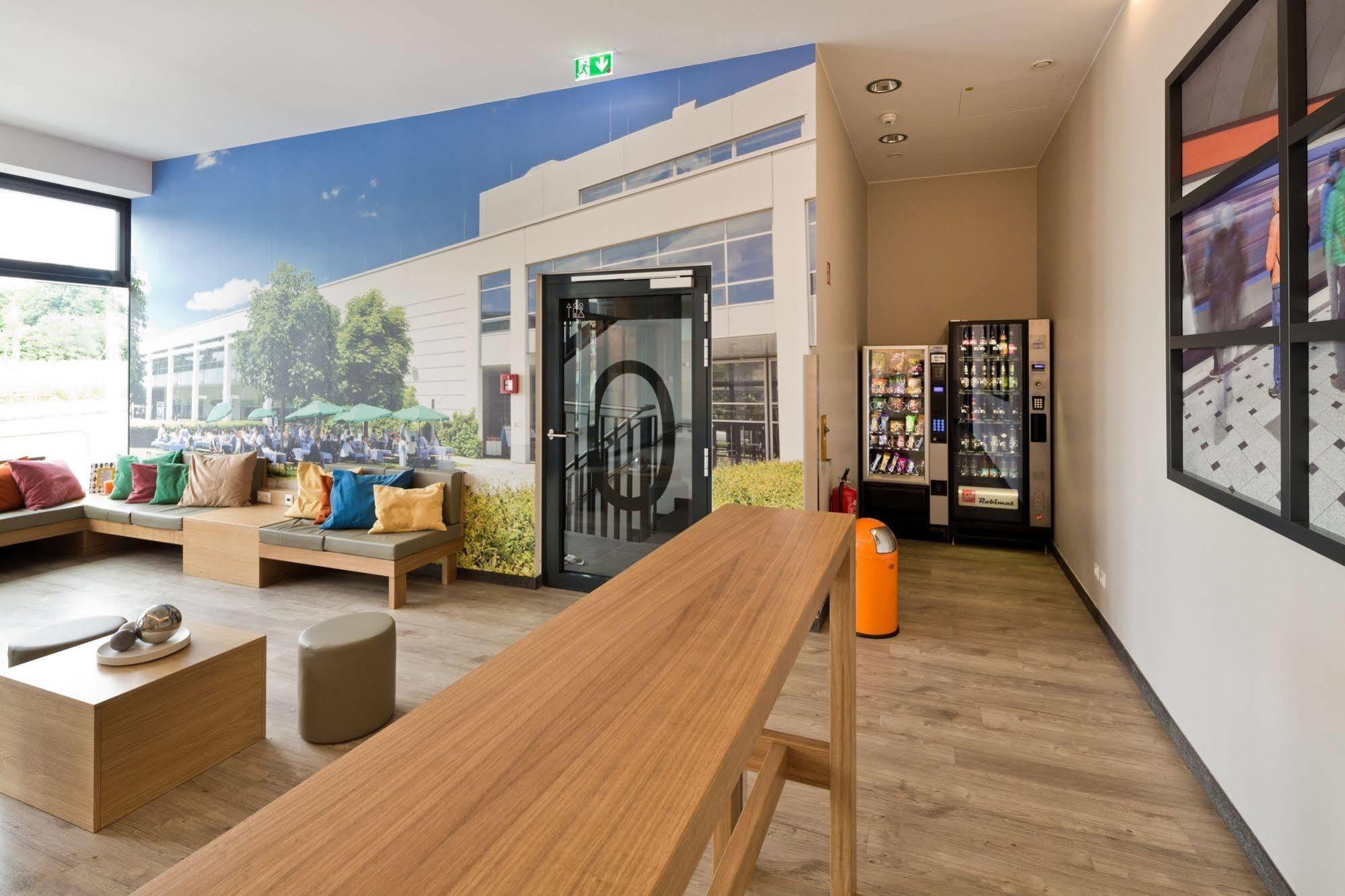 B&B Hotel Muenchen-Olympiapark Екстер'єр фото