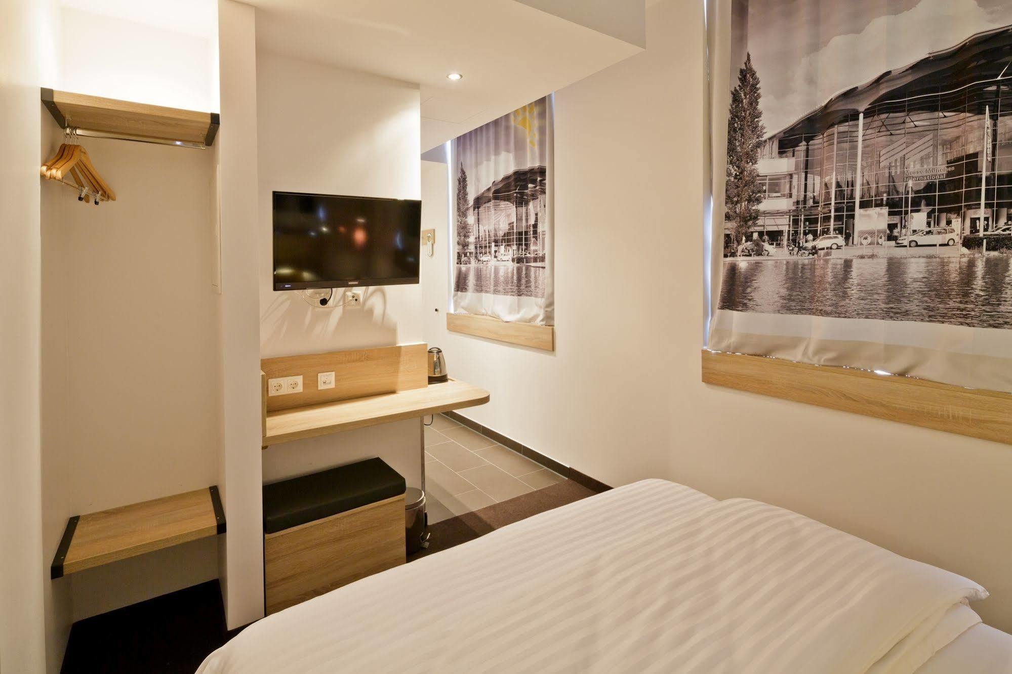 B&B Hotel Muenchen-Olympiapark Екстер'єр фото