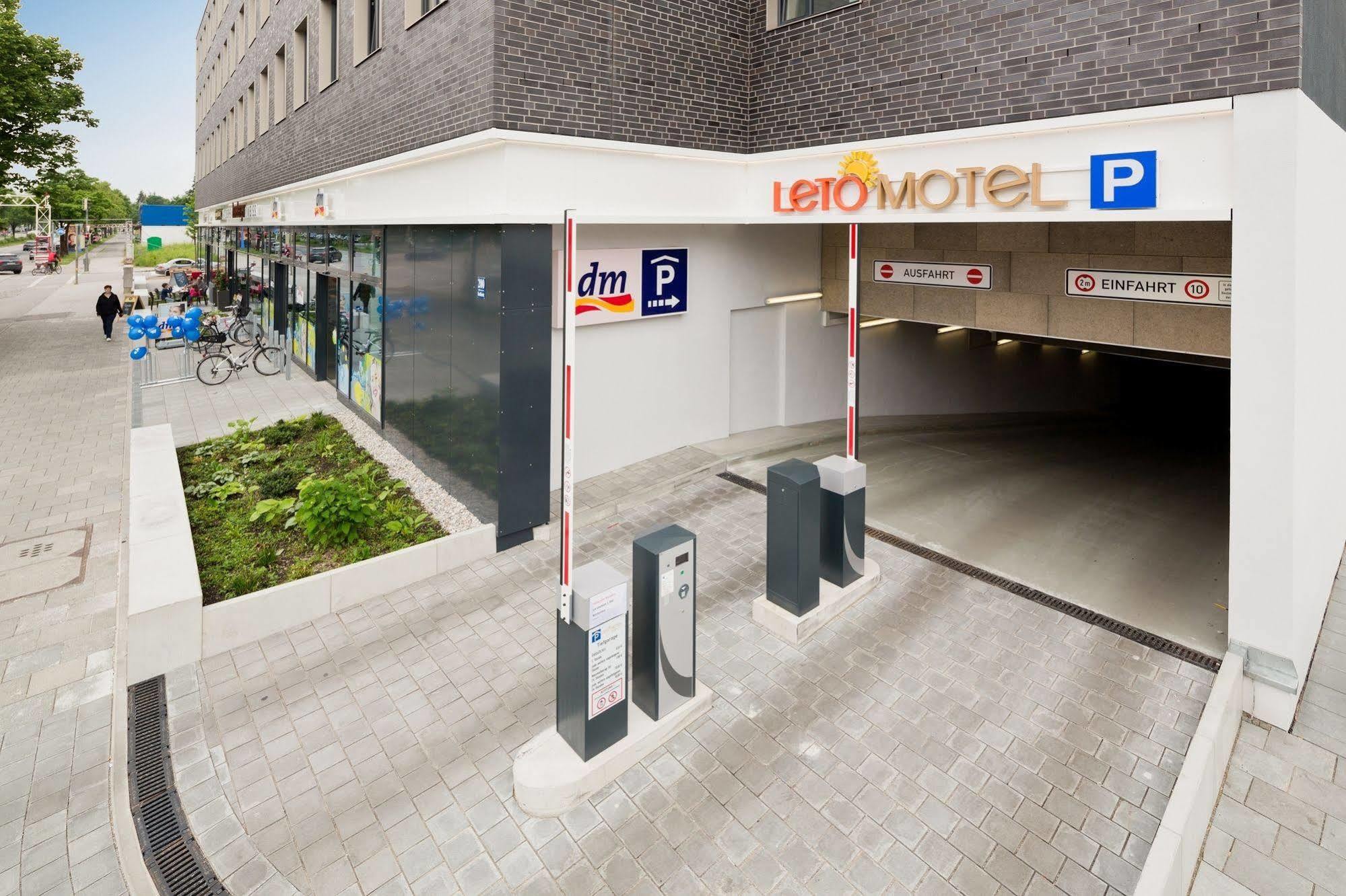 B&B Hotel Muenchen-Olympiapark Екстер'єр фото