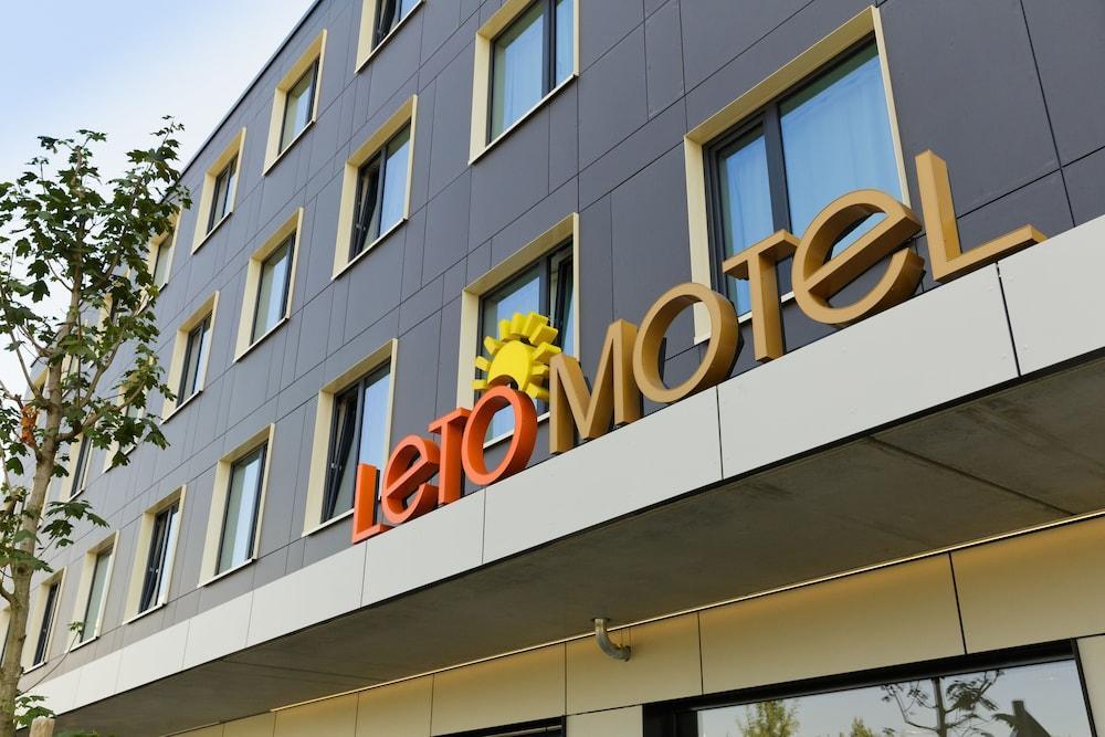 B&B Hotel Muenchen-Olympiapark Екстер'єр фото